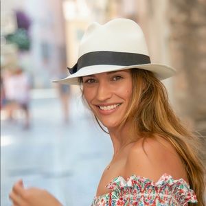 Meet your Posher, Mariana